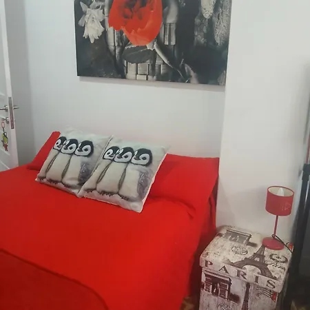 Frida Se Alquila Por Δωμάτια σε οικογενειακή κατοικία